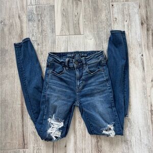 American Eagle Next Level Stretch Women’s Size 2 Long Distressed Skinny Jeans